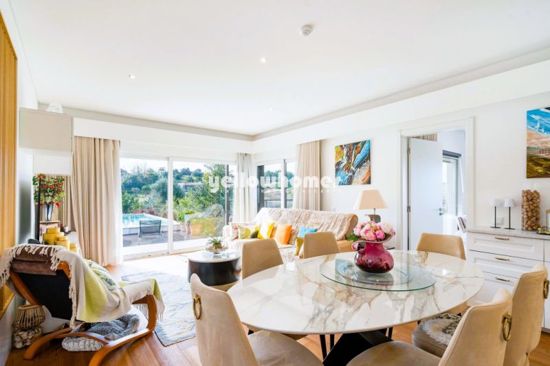 Moderna e luminosa moradia T3 com piscina privada perto de Ferragudo